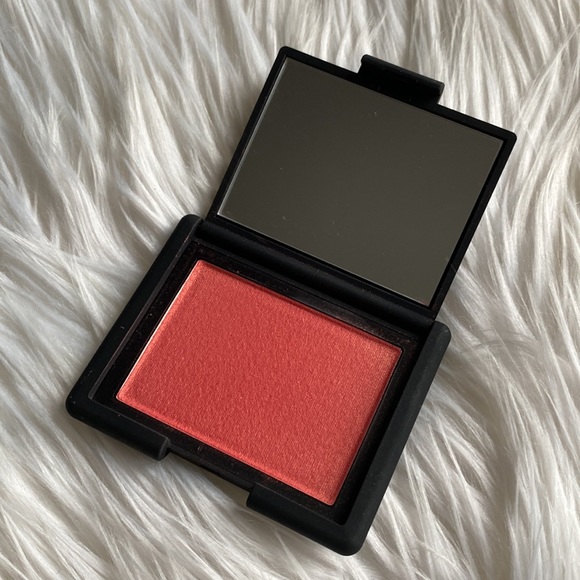 NARS blush - Picture 1 of 6